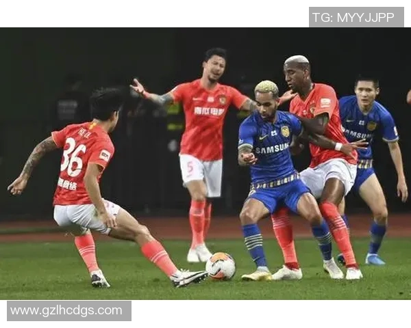 足球风云再起 球星转会背后玄机与未来走向解析 足球风云再起 球星转会背后玄机与未来走向解析